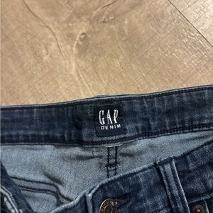 GAP Men's Dark Blue Denim Jeans